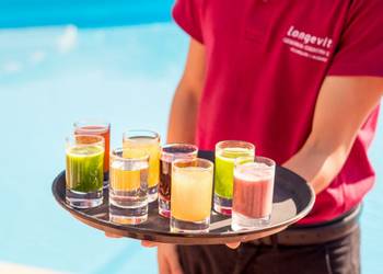learn to detox on holiday
